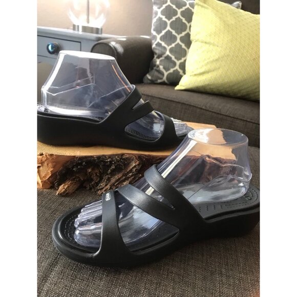 Womens Patrica Crocs Wedge Sandals Black size 8 strappy - Picture 4 of 11